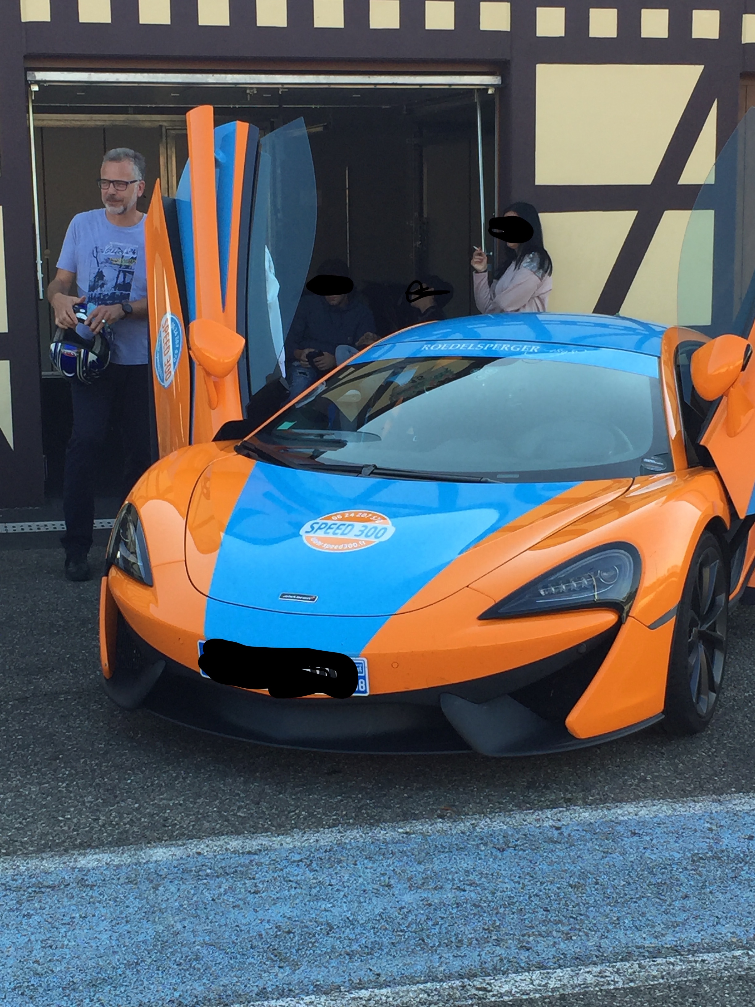 MclarenCar2.JPG